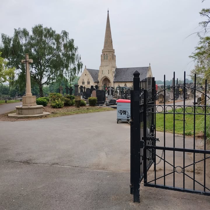 Friends of Hyde Park Cemetery